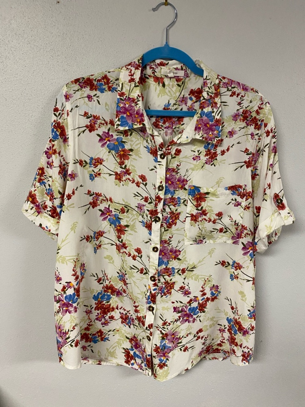 Maurices White Short-Sleeve Button-Up Shirt with Red, Blue & Purple Floral Print